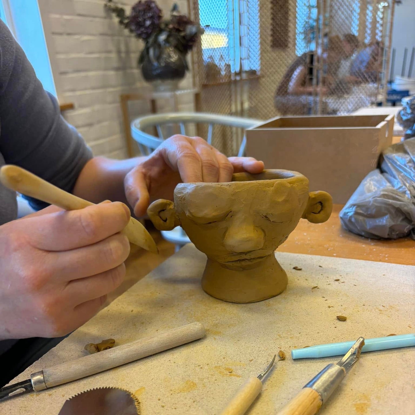 Jullovskeramik för barn i vuxet sällskap - Mån 29 December kl. 12:00 - 15:00